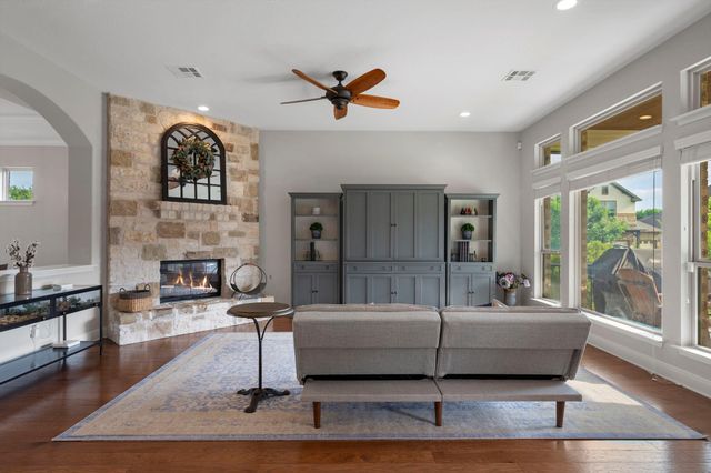 113 Swallowtail DR, Austin, TX 78737