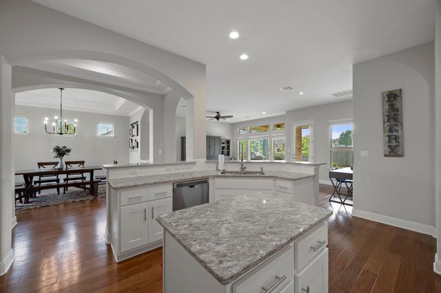 113 Swallowtail DR, Austin, TX 78737