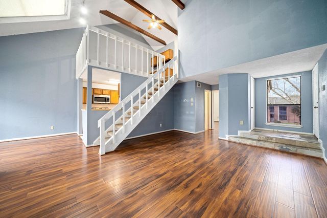 8359 Sands Point Drive 218, Houston, TX 77036