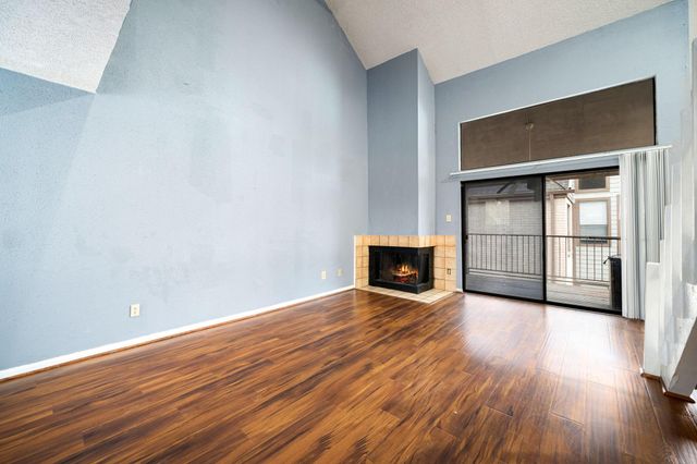 8359 Sands Point Drive 218, Houston, TX 77036