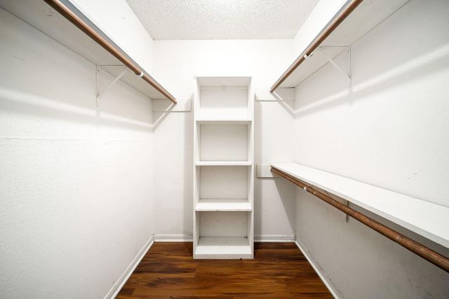 8359 Sands Point Drive 218, Houston, TX 77036