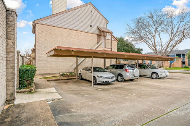 8359 Sands Point Drive 218, Houston, TX 77036