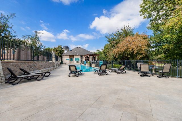 4253 Riverview Drive, Carrollton, TX 75010