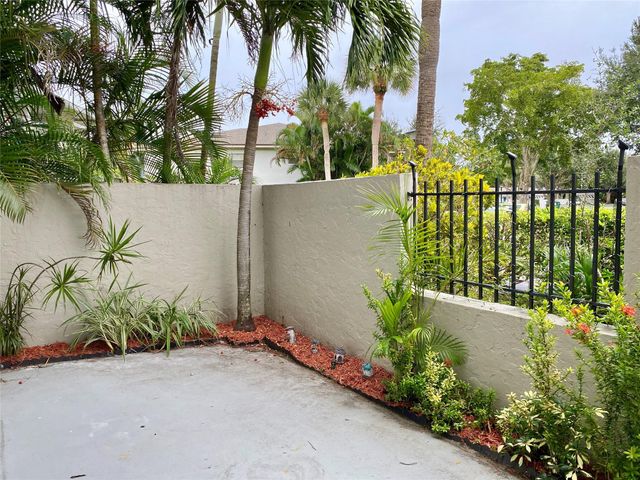 3122 SW 20th Ter 25b1, Delray Beach, FL 33445