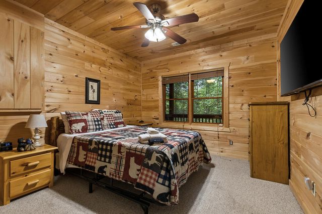 123 Lone Oak Drive, Blue Ridge, GA 30513