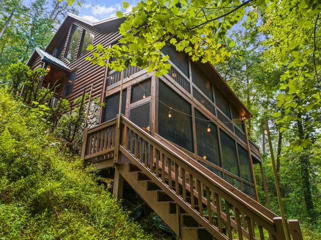 123 Lone Oak Drive, Blue Ridge, GA 30513