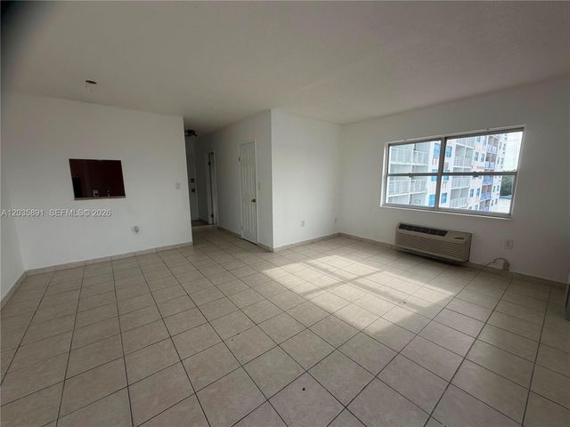 400 Kings Point Dr 531, Sunny Isles Beach, FL 33160