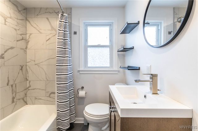 230 Glencove Road, Tonawanda, NY 14223