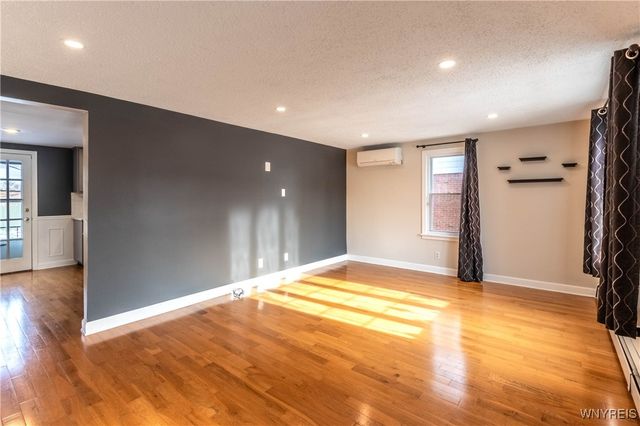 230 Glencove Road, Tonawanda, NY 14223