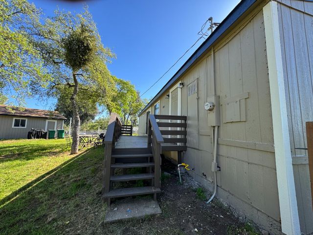 13600 Pino Ct, La Grange, CA 95329