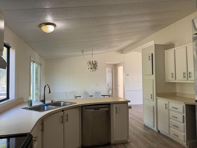 13600 Pino Ct, La Grange, CA 95329