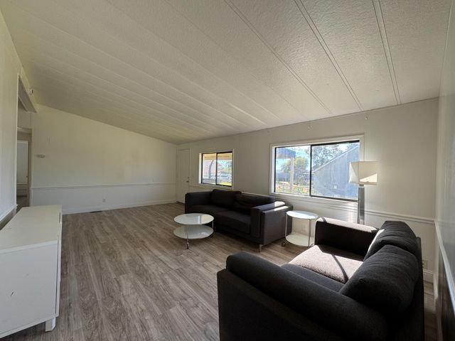 13600 Pino Ct, La Grange, CA 95329