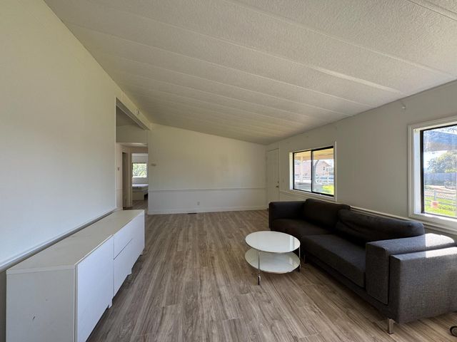 13600 Pino Ct, La Grange, CA 95329