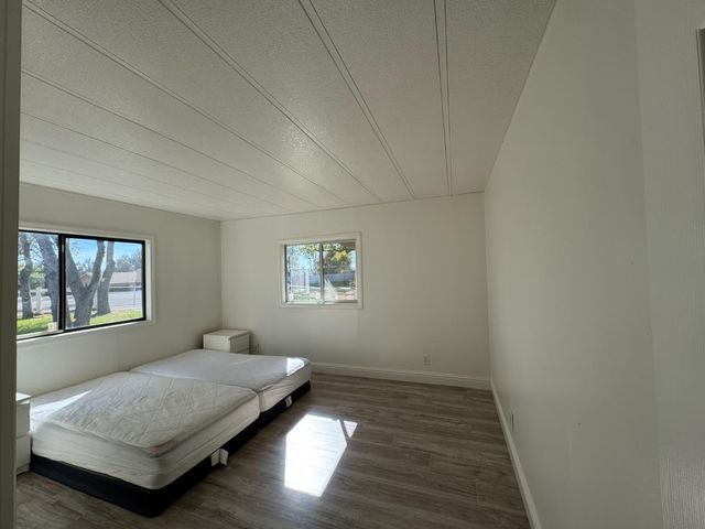 13600 Pino Ct, La Grange, CA 95329