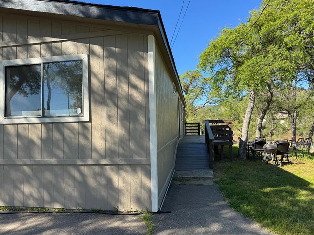 13600 Pino Ct, La Grange, CA 95329