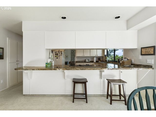 20307 Ne INTERLACHEN Ln, Fairview, OR 97024