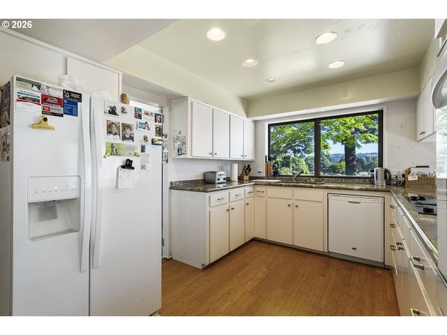 20307 Ne INTERLACHEN Ln, Fairview, OR 97024