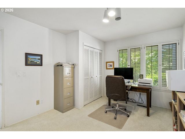 20307 Ne INTERLACHEN Ln, Fairview, OR 97024