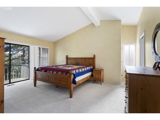 20307 Ne INTERLACHEN Ln, Fairview, OR 97024