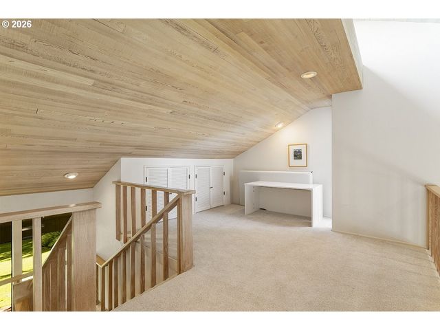 20307 Ne INTERLACHEN Ln, Fairview, OR 97024