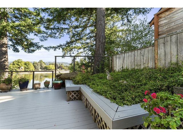 20307 Ne INTERLACHEN Ln, Fairview, OR 97024