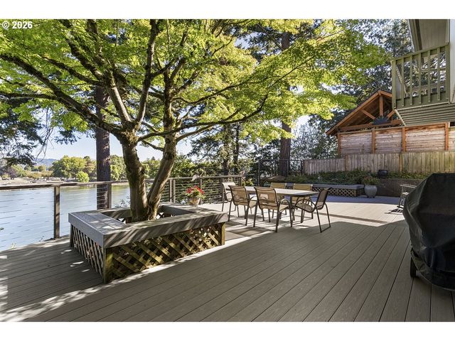 20307 Ne INTERLACHEN Ln, Fairview, OR 97024