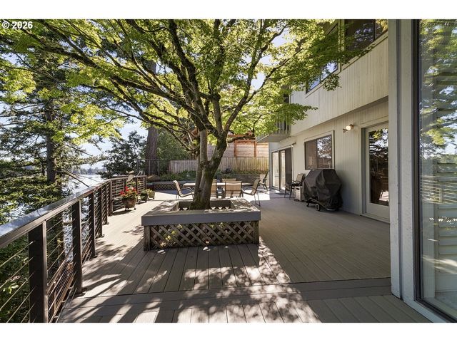 20307 Ne INTERLACHEN Ln, Fairview, OR 97024