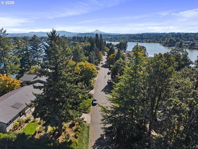 20307 Ne INTERLACHEN Ln, Fairview, OR 97024