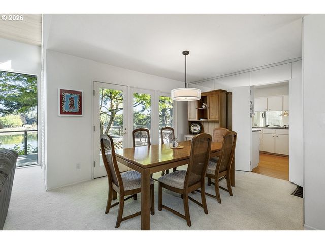 20307 Ne INTERLACHEN Ln, Fairview, OR 97024