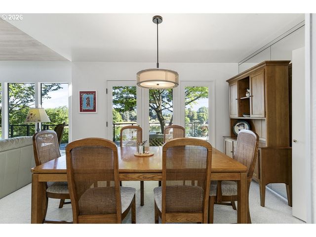 20307 Ne INTERLACHEN Ln, Fairview, OR 97024