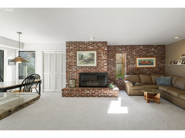 20307 Ne INTERLACHEN Ln, Fairview, OR 97024