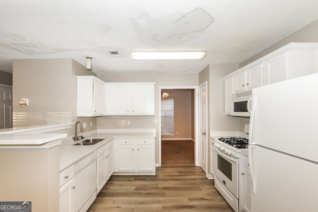 5488 Vanity Joys Lane, Ellenwood, GA 30294