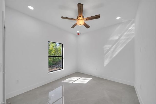 302 Palisades AVE, Lehigh Acres, FL 33974