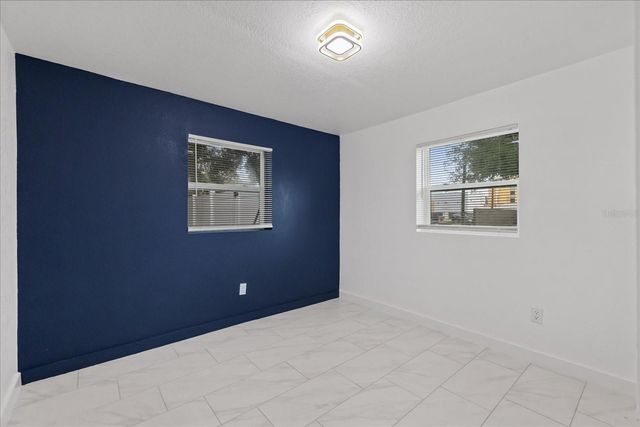 8730 N CALDER PLACE, Tampa, FL 33604