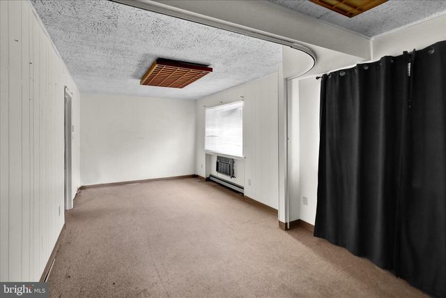 2520 PENN AV, Reading, PA 19609