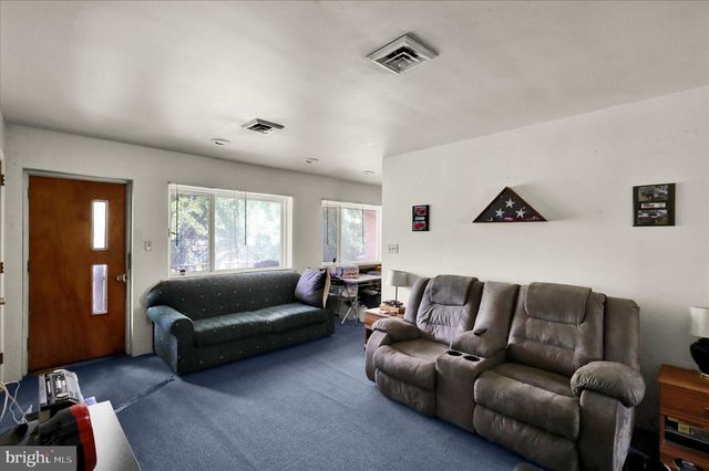 2520 PENN AV, Reading, PA 19609