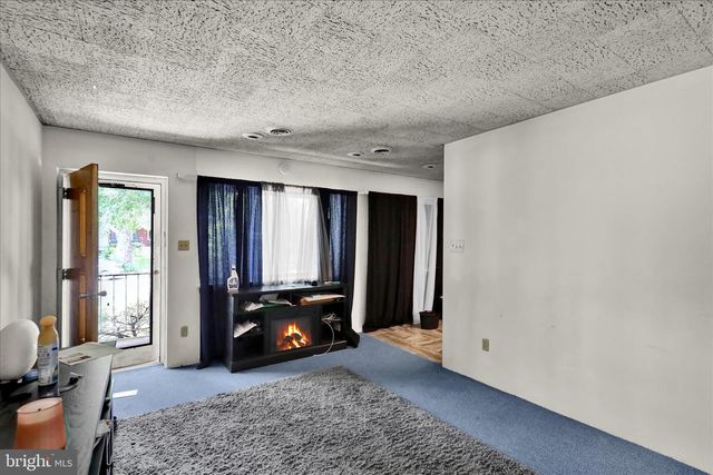 2520 PENN AV, Reading, PA 19609