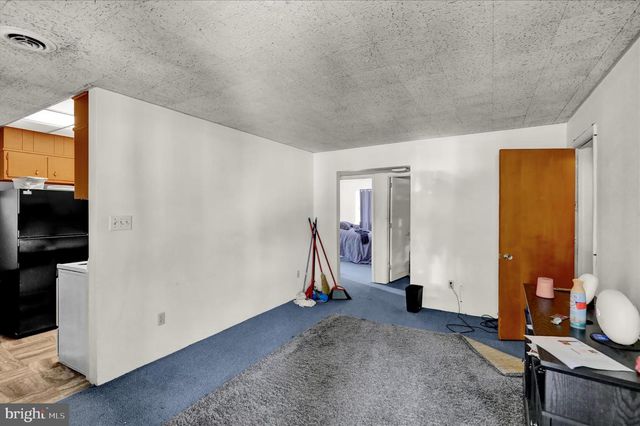 2520 PENN AV, Reading, PA 19609
