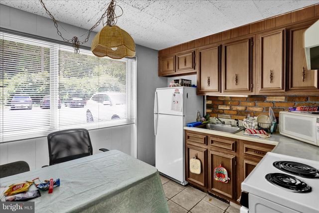 2520 PENN AV, Reading, PA 19609
