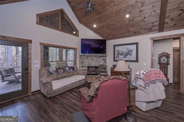 110 RIDGECREST, Ellijay, GA 30540