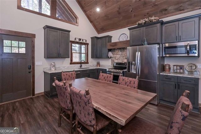 110 RIDGECREST, Ellijay, GA 30540