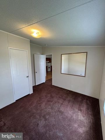 56 COOL BREEZE, Middle River, MD 21220