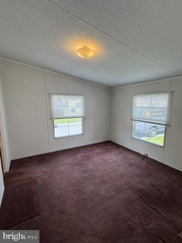 56 COOL BREEZE, Middle River, MD 21220