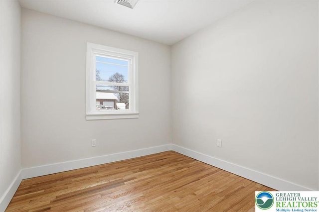 1652 Pleasant View Road, Lower Saucon Twp, PA 18015