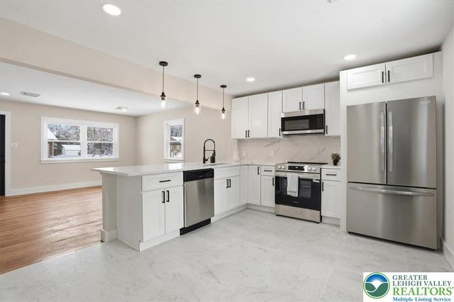 1652 Pleasant View Road, Lower Saucon Twp, PA 18015