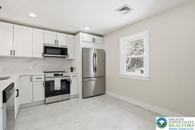 1652 Pleasant View Road, Lower Saucon Twp, PA 18015