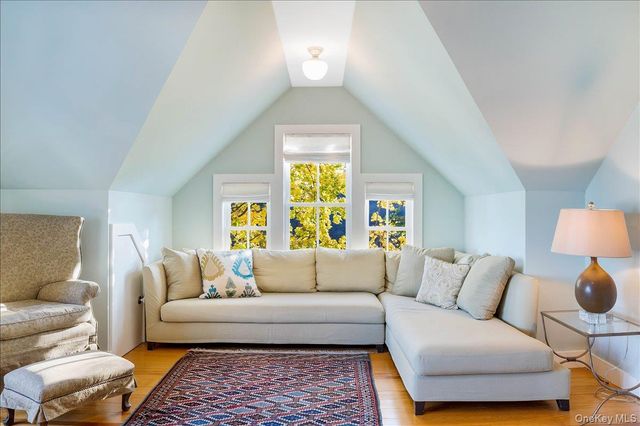 322 N Broadway, Nyack, NY 10960