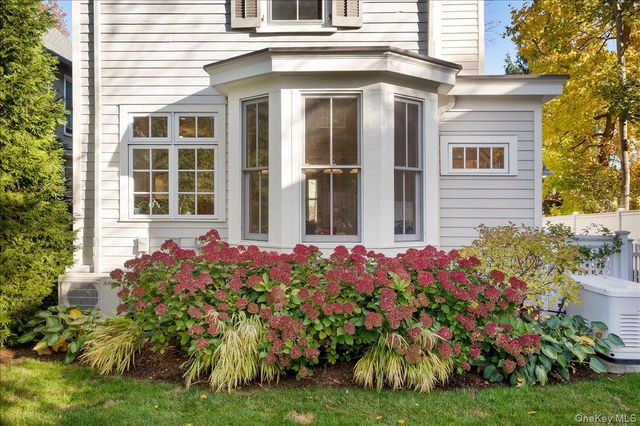 322 N Broadway, Nyack, NY 10960