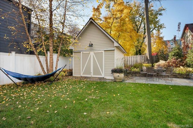 322 N Broadway, Nyack, NY 10960