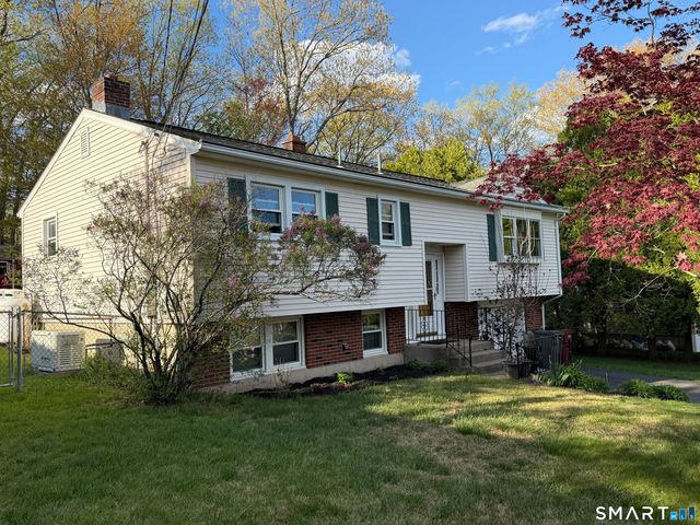 67 Gail Drive, Naugatuck, CT 06770